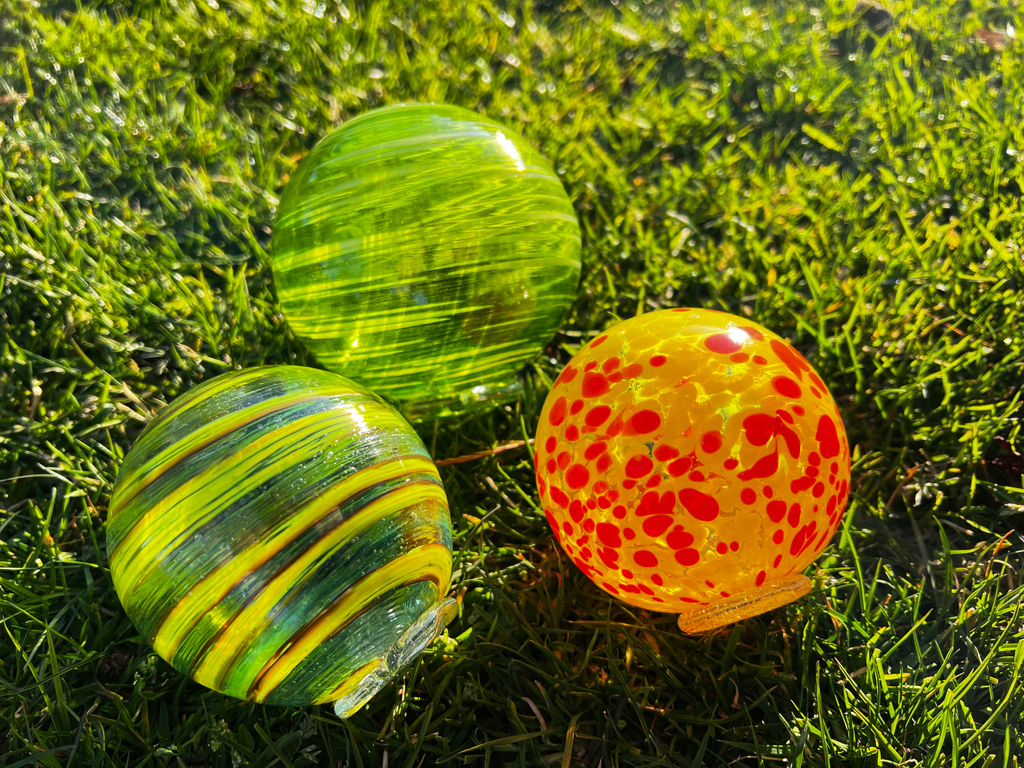 Small Group Float Or Ornaments (6 to 7) People
