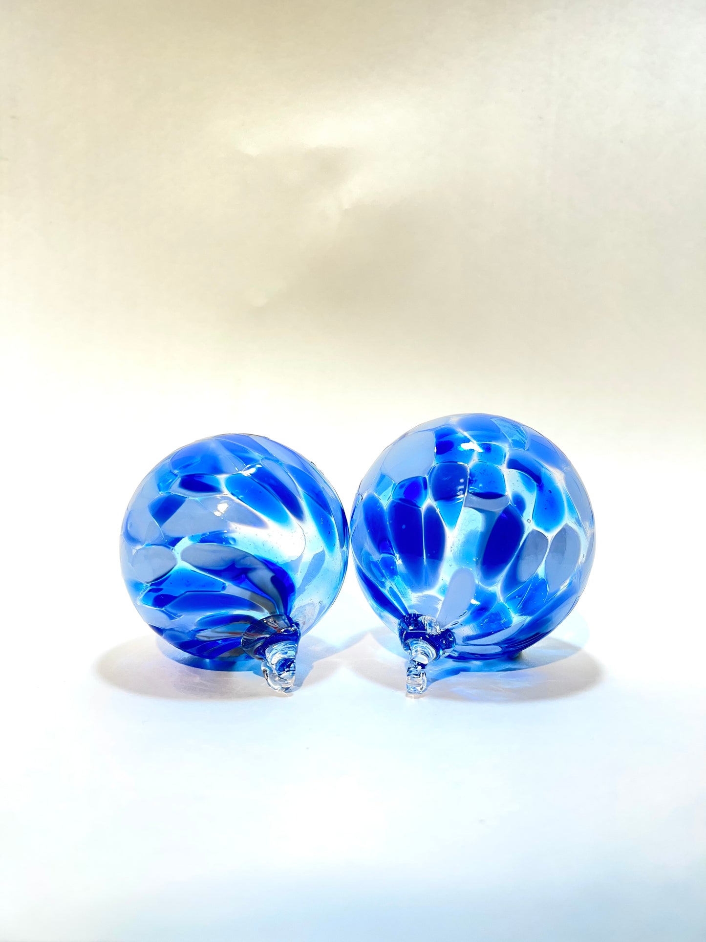 Small Group Float Or Ornaments (6 to 7) People